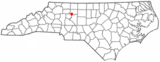 Ubicación en el condado de Forsyth y en el estado de Carolina del Norte Ubicación de Carolina del Norte en EE. UU.