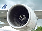Vista de un motor Trent 900 en el ala de un A380.