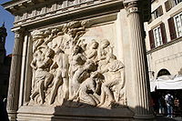 2733 - Firenze - Baccio Bandinelli - Rilievo del monumento a Giovanni delle Bande Nere - Foto Giovanni Dall'Orto, 27-Oct-2007.jpg