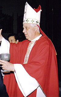 Alejandro Goic como Obispo de Rancagua, en 2006.