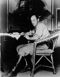 Cecil B. DeMille en una foto publicitaria de la Paramount