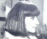 Dora Baret.