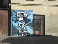 Pintada con el anagrama de ETA