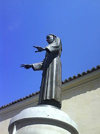Estatua de San Pedro Regalado 02.jpg