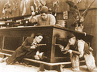 Al St. John (derecha) con Buster Keaton y Fatty Arbuckle