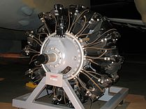Wright R-2600, un motor radial de 14 cilindros dispuestos en dos filas.