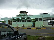 Aeropuerto Internacional General Rivadeneira.JPG