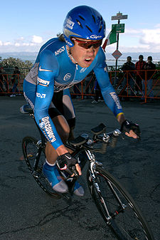 Viatcheslav Ekimov durante una contrarreloj en el Tour de California 2006.