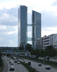 Highlight Towers Muenchen A9-1.jpg