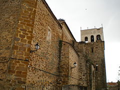 Iglesia Asunción Talaván (torre nueva).JPG