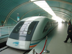 Shanghai Transrapid 002.jpg