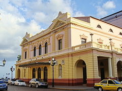 Teatro Nacional Panamá.jpg