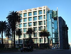 Torre Ejecutiva Montevideo.jpg