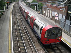 1995 stock at West Finchley.JPG