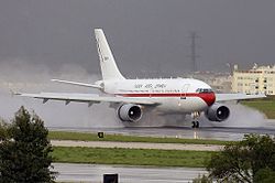 Airbus A310-304 - SPaF.jpg