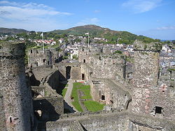 Conwy Castle 4.jpg