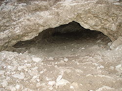 Cueva del Gorgocil (entrada).jpg