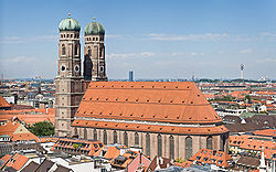 Frauenkirche Munich - View from Peterskirche Tower2.jpg