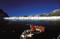 Greenland-glacier-front hg.jpg