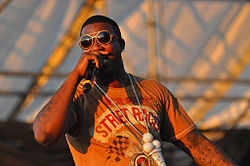 Gucci Mane performing at the Williamsburg Waterfront 2.jpg