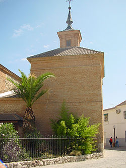 Iglesia en San Martín de la Vega.jpg