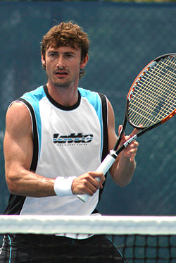 Juan Carlos Ferrero at the 2009 Brisbane International.jpg