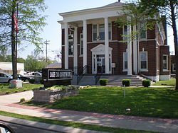 Lake County Tennessee Courthouse.jpg