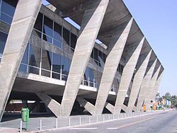 Museu de Arte Moderna, Rio de Janeiro (2001).jpg