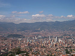 Panoramica de Medellin-Colombia.jpg