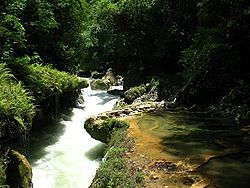 Río Cahabón a su paso por Semuc Champey.JPG