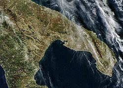 Foto satélite del Golfo de Tarento