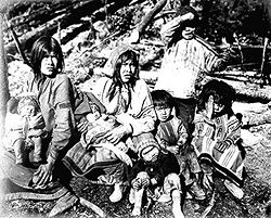 Tlingit women and children.jpg