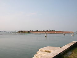 Venezia - Isola del Lazzaretto Vecchio.JPG
