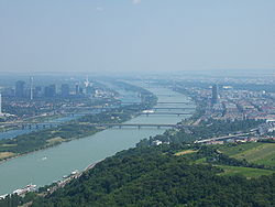 Wiener Donaubrücken.JPG