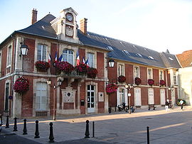 Lagny-sur-Marne - Town Hall - 2.jpg