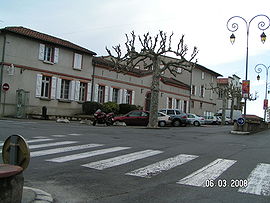 Mairie de Carbonne.jpg
