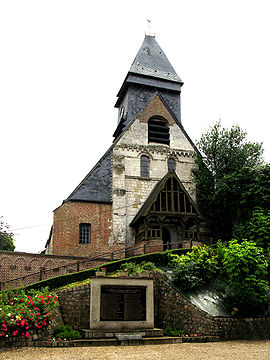 Mareuil-Caubert église et monument-aux-morts 1.jpg