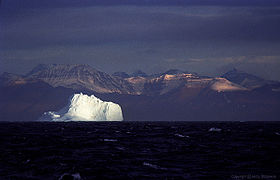 Iceberg, Greenland Sea (js)1.jpg