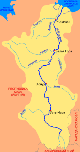 Cuenca y curso del Indigirka (rotulado en ruso)
