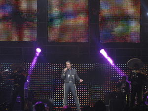 Alejandro Fernandez en concierto.jpg