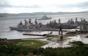 USS Yorktown (CG-48) in Severomorsk.jpg