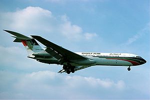 VC-10 Gulf Air Heathrow - 1977.jpg